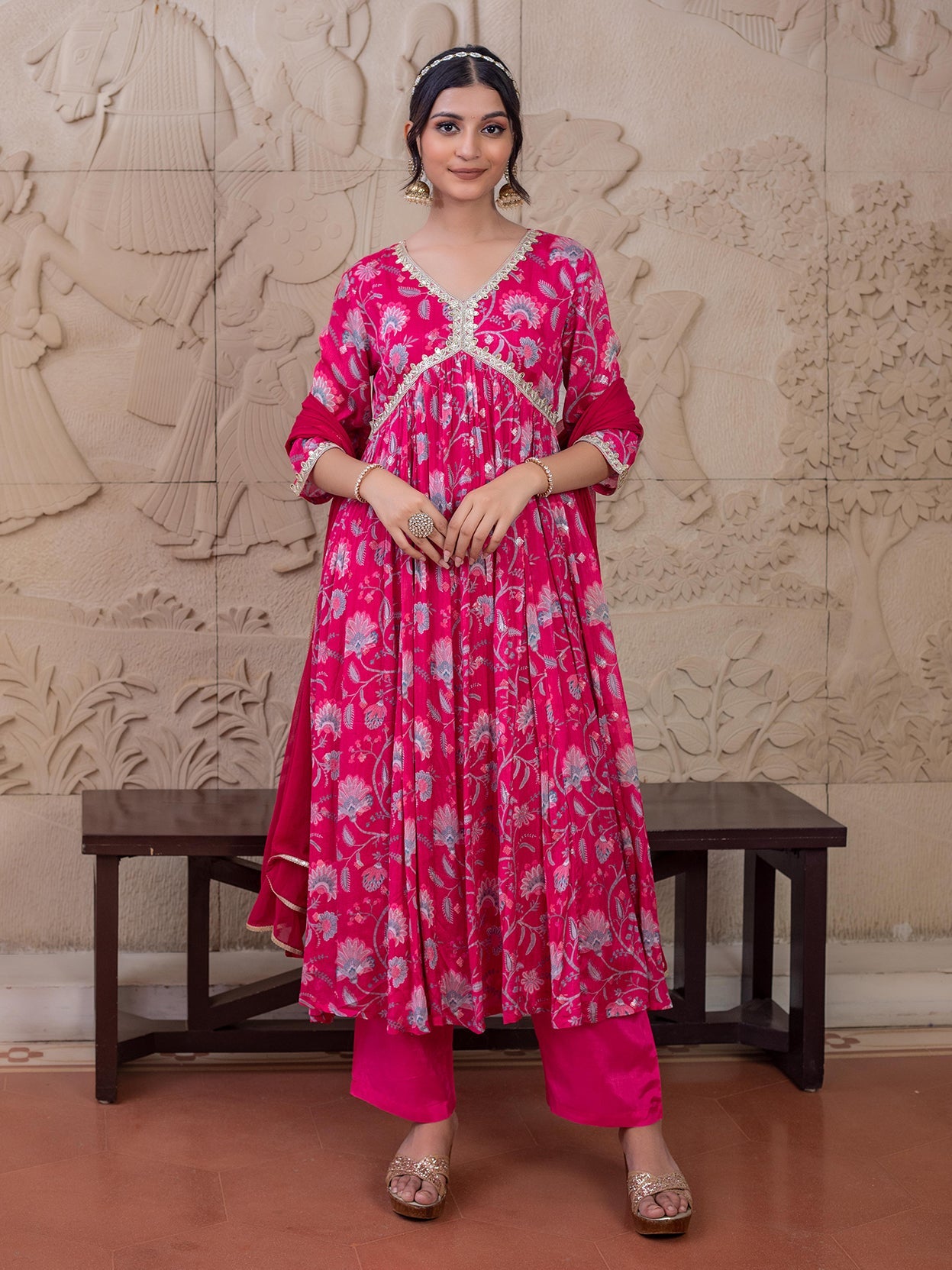 step-into-grace-with-our-pink-floral-jaal-printed-kurta-set-a-blend-of-delicate-florals-and-intricate-design-this-set-exudes-timeless-elegance-perfect-for-those-who-appreciate-beauty-in-simplicity