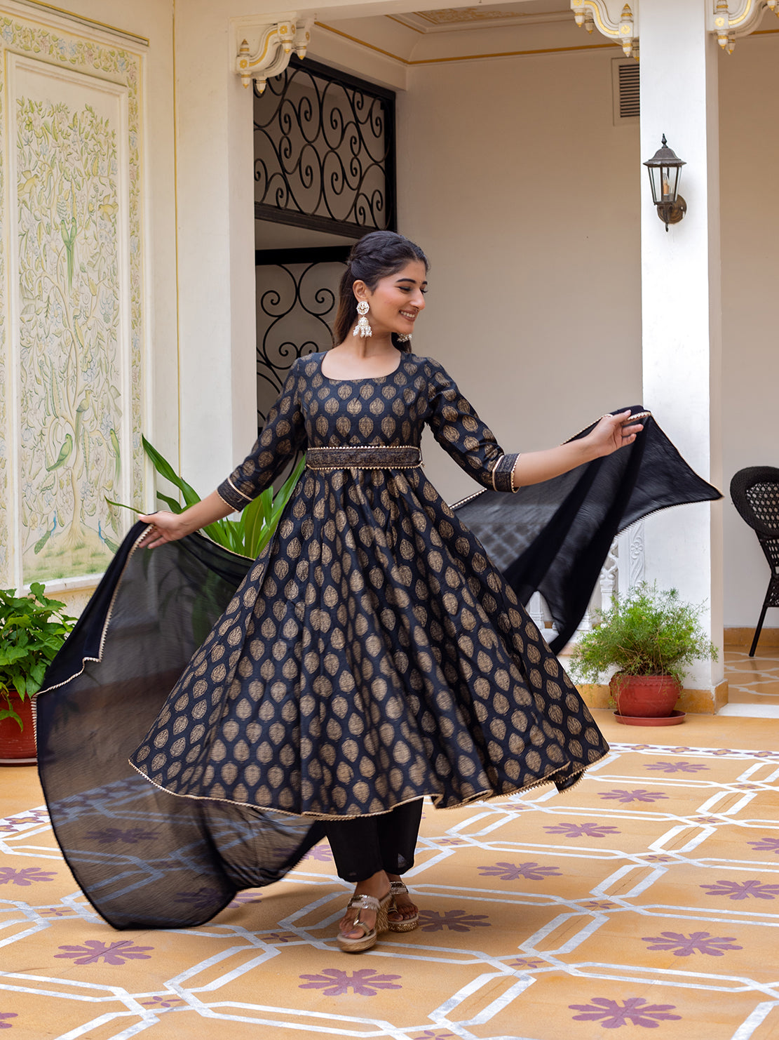 Black Anarkali Set