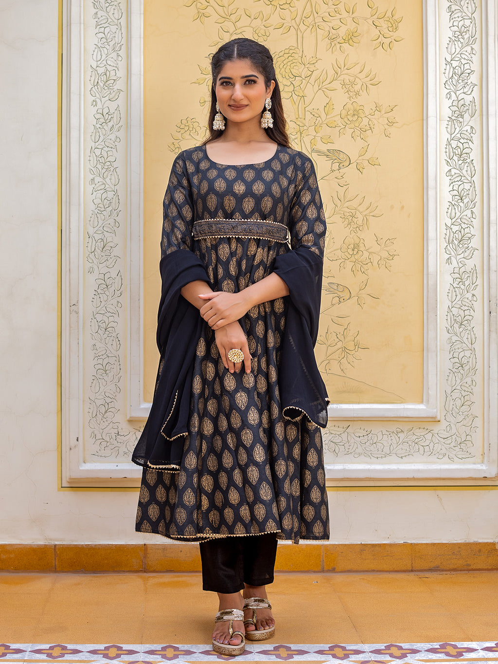 Black Anarkali Set