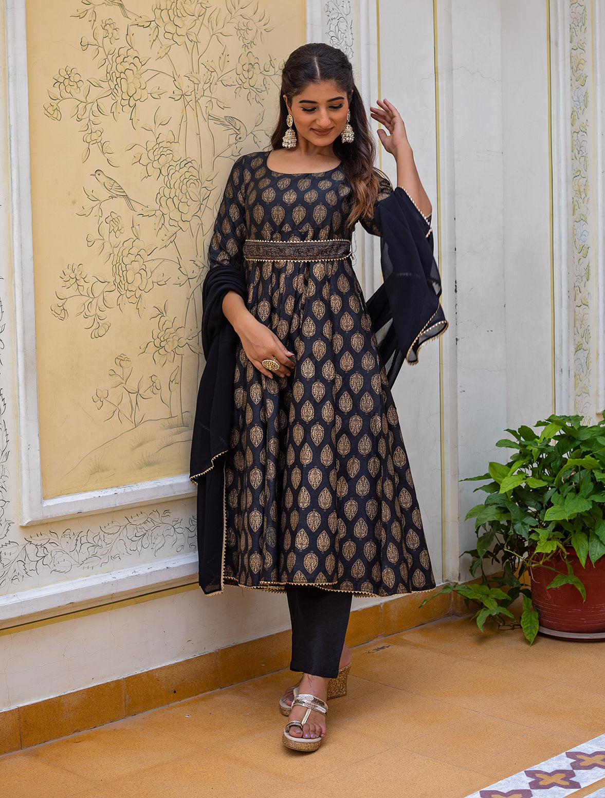 Black Anarkali Set