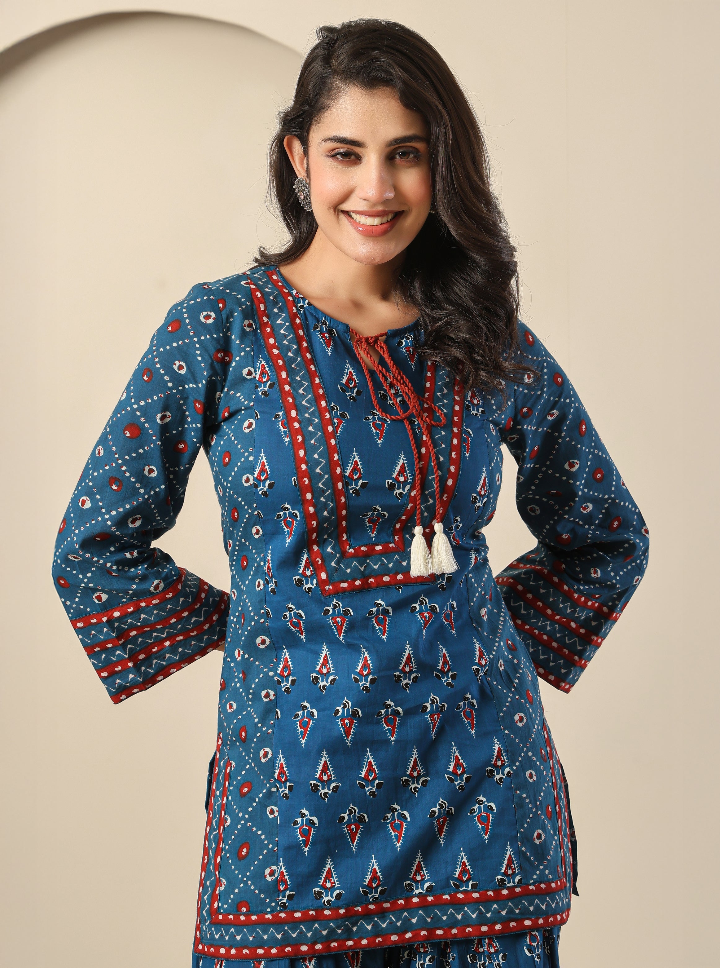 Kasya Indigo Printed Cotton Farshi Salwar Suit