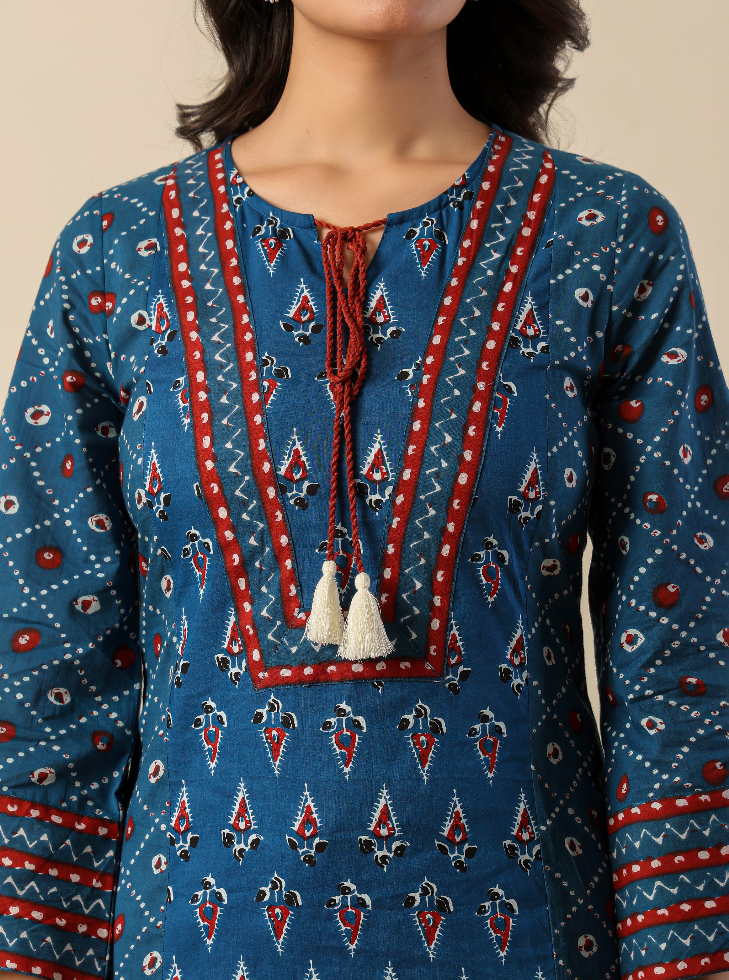 Kasya Indigo Printed Cotton Farshi Salwar Suit