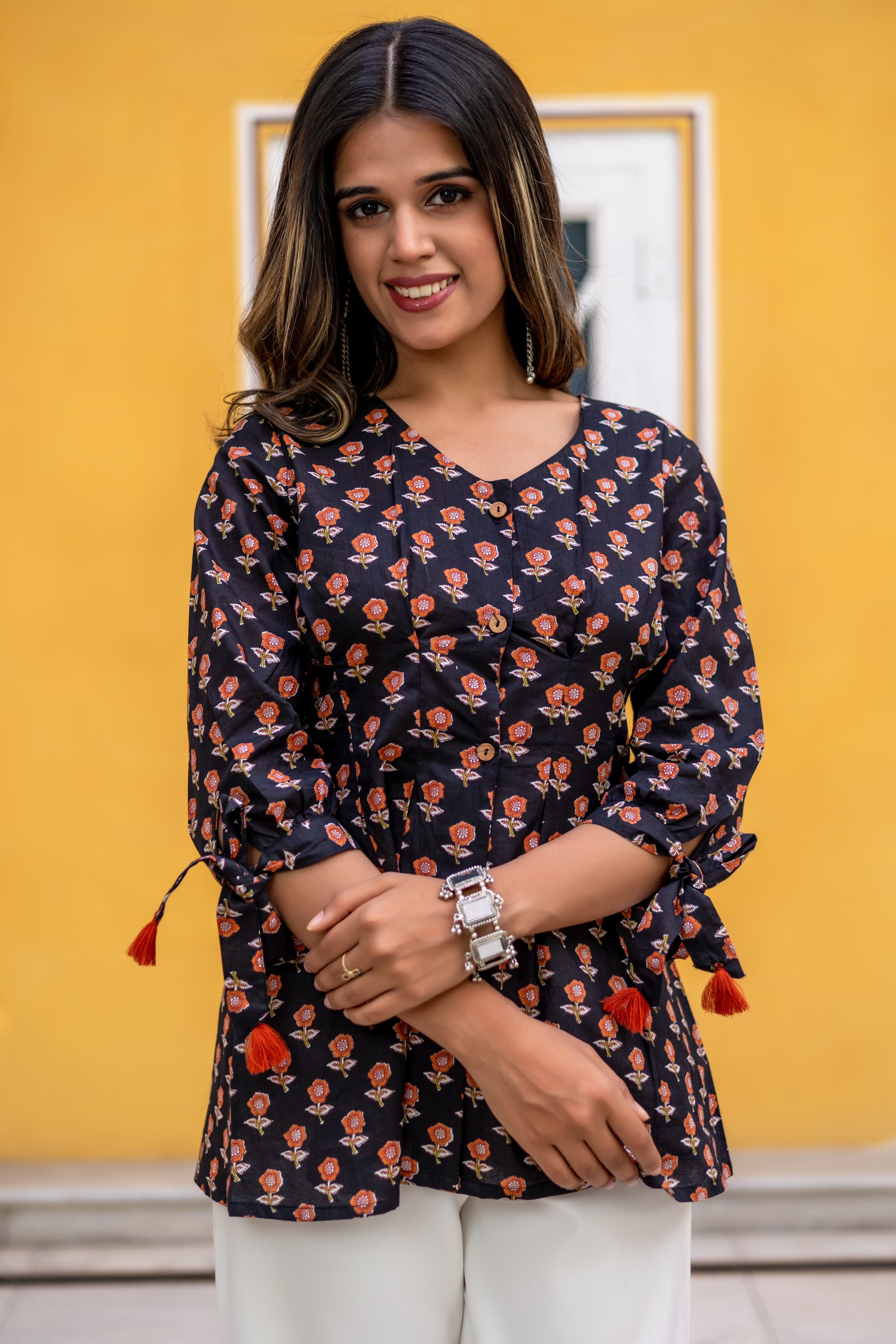 Black cotton printed top