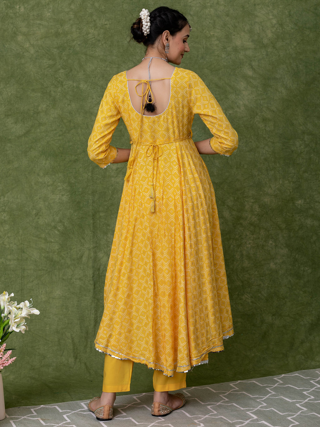 Yellow Silver Printed Anarkali Kurta Sets for women with Belt and Narrow Pant