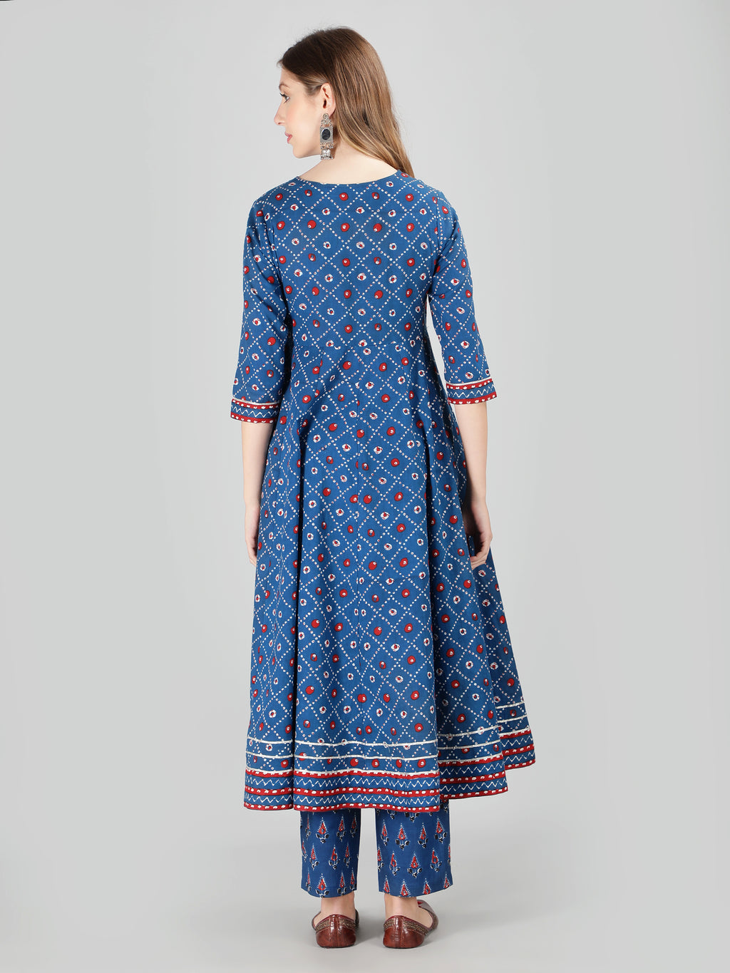 Blue ethnic printed In Anarkali style Kurta with pant.