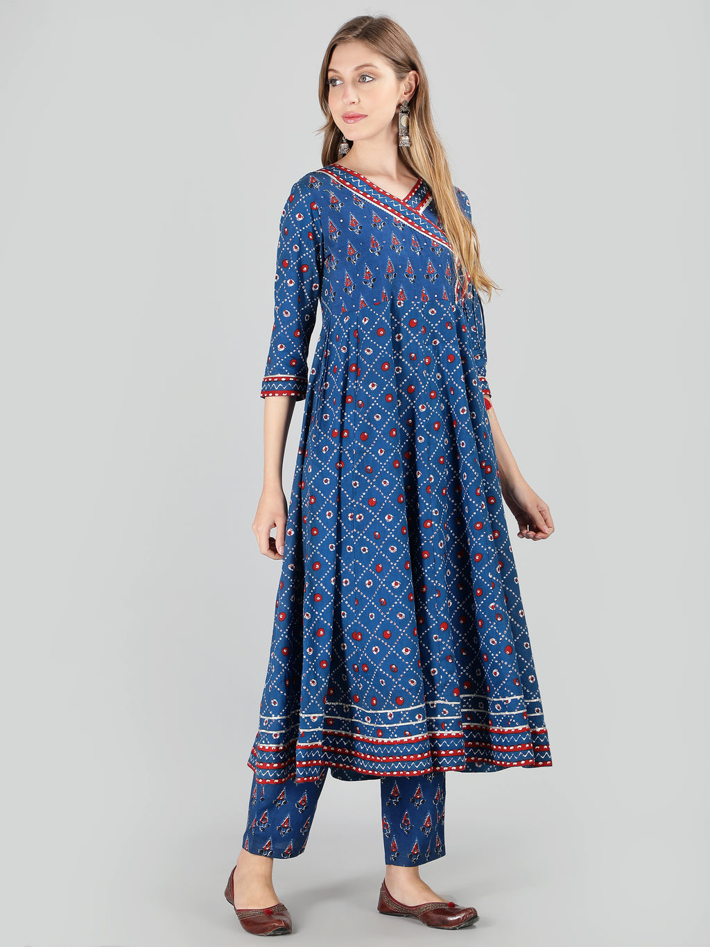 Blue ethnic printed In Anarkali style Kurta with pant.