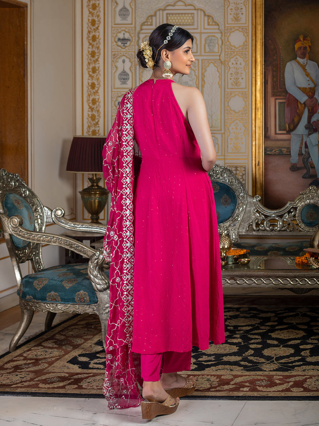 Pink halter neck kurta set with sequin embroidered dupatta