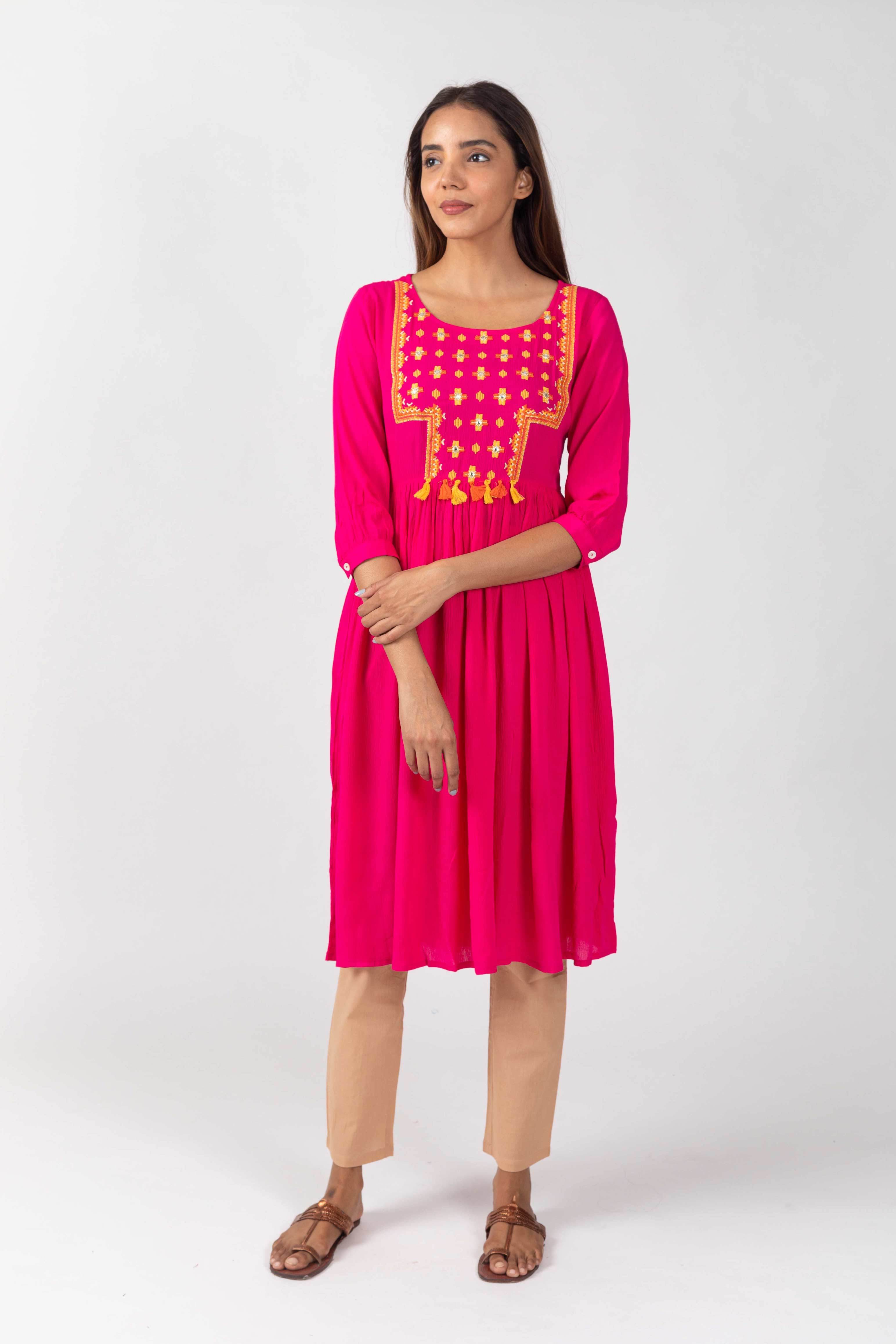womens-solid-kurta-with-embroiderykas035