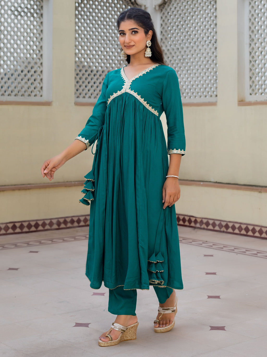 V-Neck Green A-Line Kurta With Pant