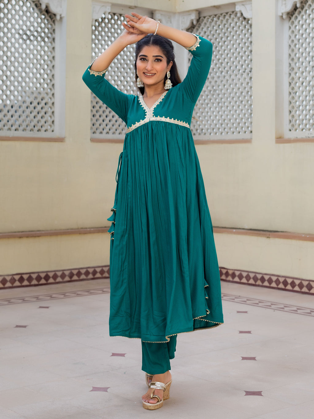 V-Neck Green A-Line Kurta With Pant